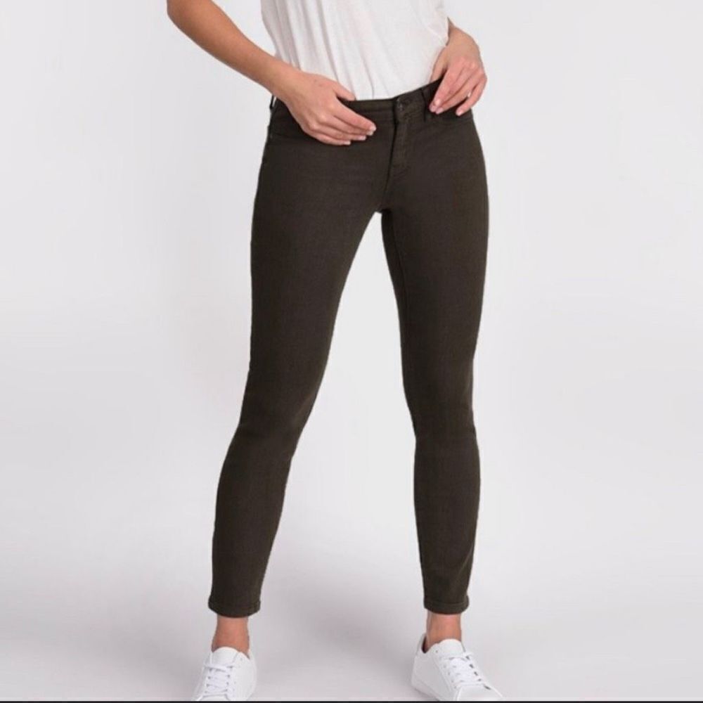 Lila Ryan Louise Mid Rise Jeans. Skinny. Size 29. Olive green.‎